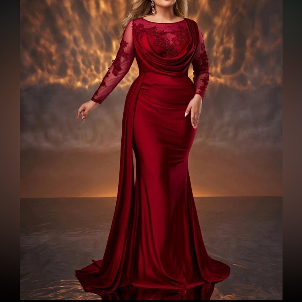 Elegant  Burgundy Lace Evening Gown